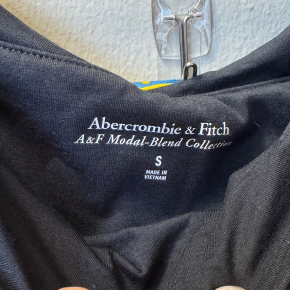 NWT A&F Top - Picture 5 of 5